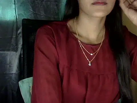 Snapshot of zara_Khan0 chatting on December 4, 5:28 am zara Khan0 online show from December 4, 5:28 am