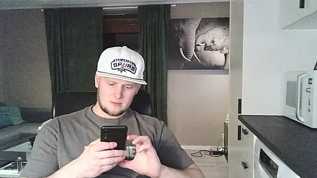 Dartanjanas13 online show from February 21, 9:27 pm