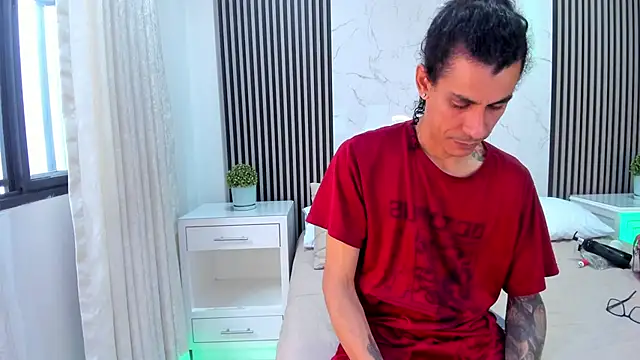 Snapshot of JackAndRosse_ chatting on July 2, 12:33 pm JackAndRosse online show from July 2, 12:33 pm