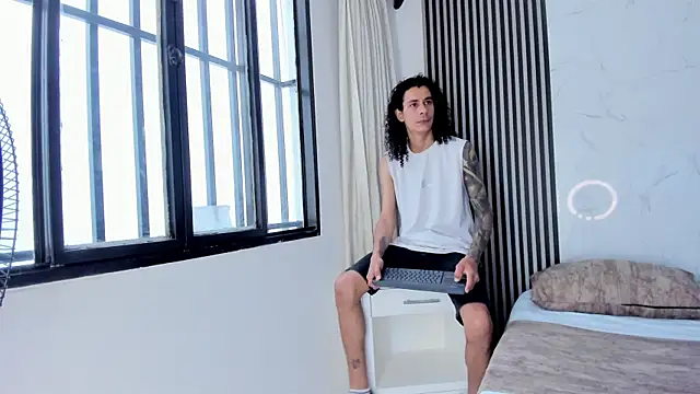 Snapshot of JackAndRosse_ chatting on July 19, 1:15 pm JackAndRosse online show from July 19, 1:15 pm