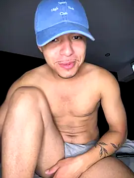 Snapshot of Mlkrrp chatting on October 4, 1:03 am Mlkrrp online show from October 4, 1:03 am