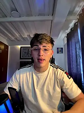 Justin trevor1 online show from October 4, 7:56 pm