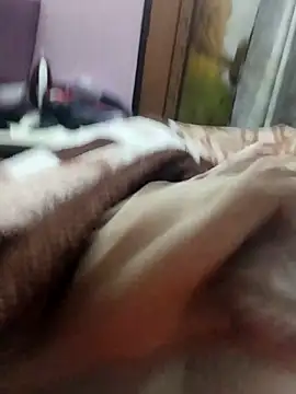 Snapshot of saneer69tew chatting on October 30, 4:47 am saneer69tew online show from October 30, 4:47 am