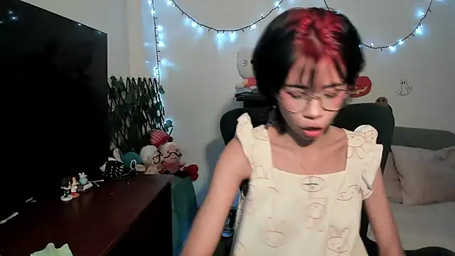 dolliette24 online show from November 2, 8:00 pm