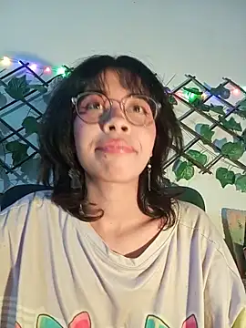 Snapshot of dolliette24 chatting on May 27, 5:48 am dolliette24 online show from May 27, 5:48 am