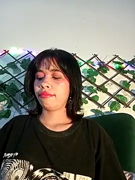 Snapshot of dolliette24 chatting on May 29, 3:15 am dolliette24 online show from May 29, 3:15 am