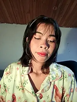 Snapshot of dolliette24 chatting on June 28, 3:12 am dolliette24 online show from June 28, 3:12 am