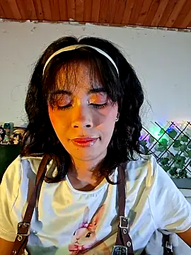 Snapshot of dolliette24 chatting on July 16, 5:13 am dolliette24 online show from July 16, 5:13 am