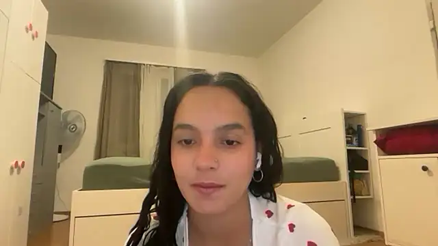 Maia Park online show from May 1, 10:14 pm