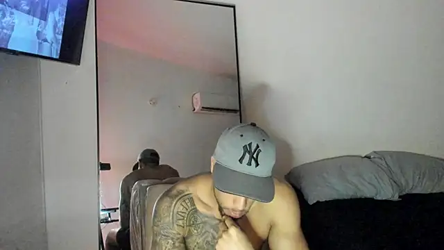 Snapshot of ThiagoLugo chatting on September 14, 6:40 pm ThiagoLugo online show from September 14, 6:40 pm