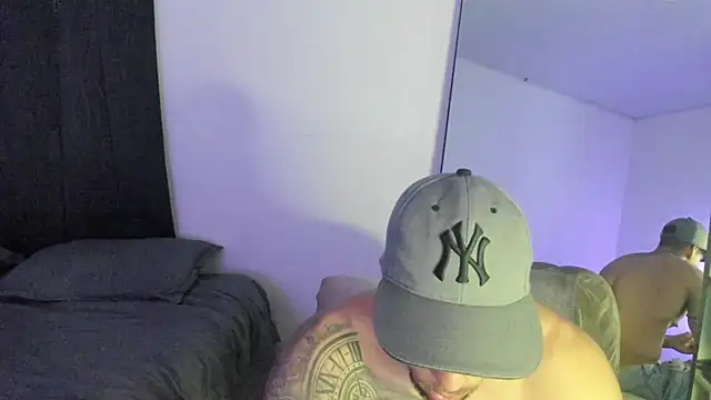 Snapshot of ThiagoLugo chatting on November 30, 10:14 pm ThiagoLugo online show from November 30, 10:14 pm