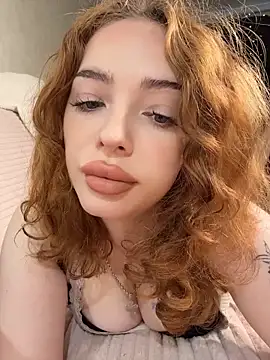 Snapshot of Hannah_xBaby chatting on May 19, 12:55 pm Hannah xBaby online show from May 19, 12:55 pm