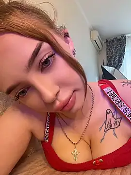 Snapshot of Hannah_xBaby chatting on July 7, 9:57 am Hannah xBaby online show from July 7, 9:57 am