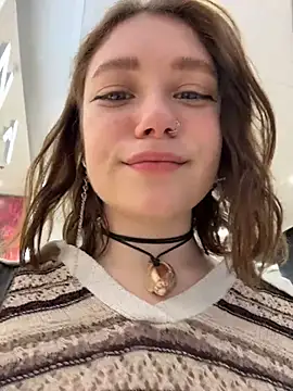 Snapshot of lucy-joy chatting on November 16, 8:20 am lucy-joy online show from November 16, 8:20 am