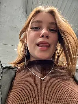 Snapshot of lucy-joy chatting on November 20, 12:27 pm lucy-joy online show from November 20, 12:27 pm