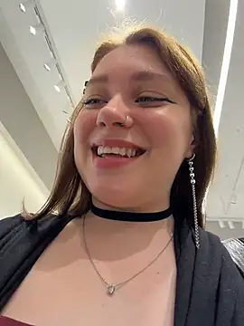 Snapshot of lucy-joy chatting on June 5, 9:26 am lucy-joy online show from June 5, 9:26 am