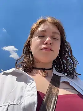 Snapshot of lucy-joy chatting on June 10, 9:19 am lucy-joy online show from June 10, 9:19 am