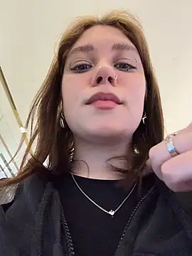 lucy-joy online show from June 26, 8:30 am
