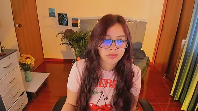 Snapshot of Verolake chatting on September 9, 6:29 pm Verolake online show from September 9, 6:29 pm