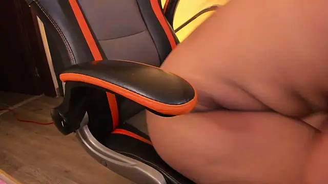 Snapshot of Verolake chatting on December 5, 9:00 pm Verolake online show from December 5, 9:00 pm