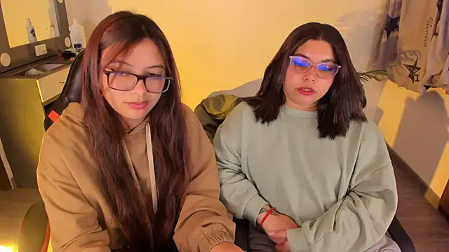 Snapshot of Verolake chatting on December 19, 1:34 am Verolake online show from December 19, 1:34 am