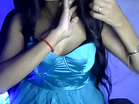 Snapshot of Shizuka_11 chatting on September 20, 7:37 pm Shizuka 11 online show from September 20, 7:37 pm