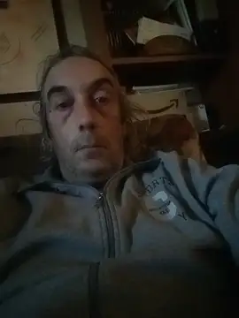 Snapshot of bi_dare chatting on March 24, 11:48 am bi dare online show from March 24, 11:48 am