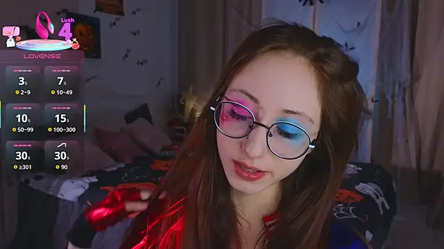 AvrilLeMell online show from November 1, 11:40 pm