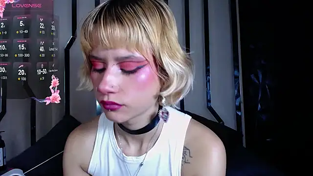Snapshot of barbieambar chatting on May 30, 5:21 pm barbieambar online show from May 30, 5:21 pm