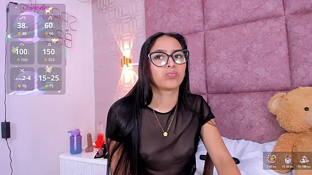 Snapshot of AmyStar1 chatting on May 29, 9:35 pm AmyStar1 online show from May 29, 9:35 pm