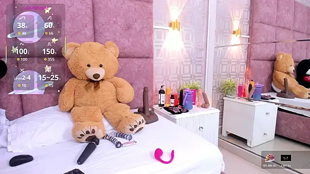 Snapshot of AmyStar1 chatting on June 3, 9:20 pm AmyStar1 online show from June 3, 9:20 pm