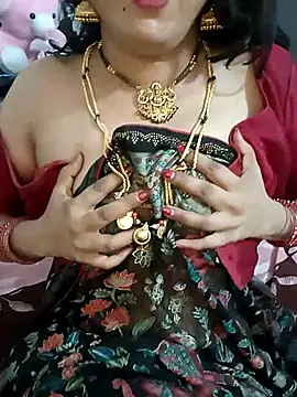 Snapshot of Niharika555 chatting on July 19, 9:51 pm Niharika555 online show from July 19, 9:51 pm