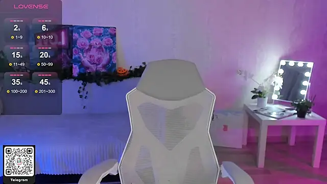 Snapshot of ArleneThomas chatting on December 4, 1:42 pm ArleneThomas online show from December 4, 1:42 pm