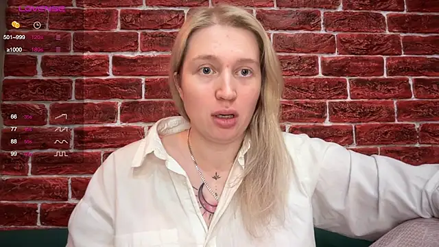 Snapshot of CitrusBlissss chatting on November 14, 12:04 pm CitrusBlissss online show from November 14, 12:04 pm