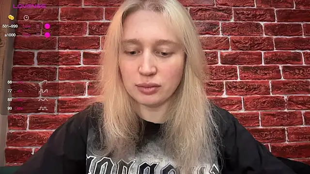 Snapshot of CitrusBlissss chatting on November 20, 12:16 pm CitrusBlissss online show from November 20, 12:16 pm