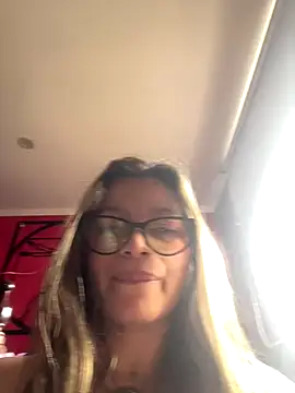 Snapshot of KoraSweett chatting on December 15, 7:07 pm KoraSweett online show from December 15, 7:07 pm