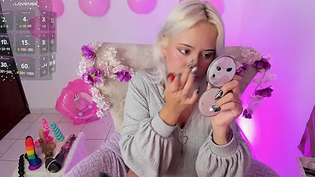 Nataliahenao69 online show from November 25, 1:38 am