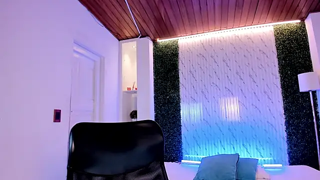 AidaJones online show from December 20, 3:46 am