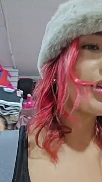 Snapshot of sorpresa_x chatting on May 31, 5:42 pm sorpresa x online show from May 31, 5:42 pm