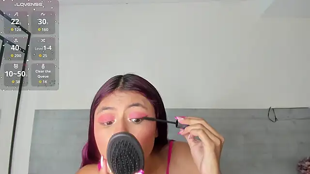 Snapshot of sunnyWhitee chatting on July 23, 7:23 pm sunnyWhitee online show from July 23, 7:23 pm
