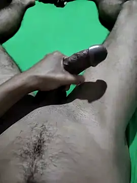 Snapshot of leonardo9348 chatting on November 6, 3:29 am leonardo9348 online show from November 6, 3:29 am