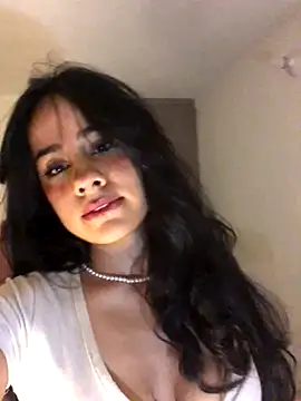 Snapshot of SelinaCatt_ chatting on October 3, 12:07 am SelinaCatt  online show from October 3, 12:07 am