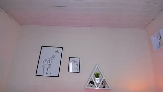 LusyKitty online show from November 11, 4:07 pm