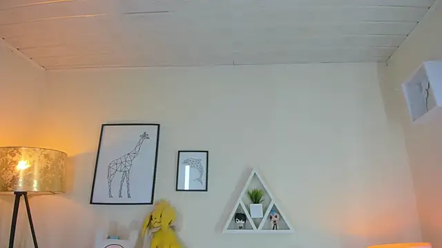 LusyKitty online show from December 16, 3:17 pm