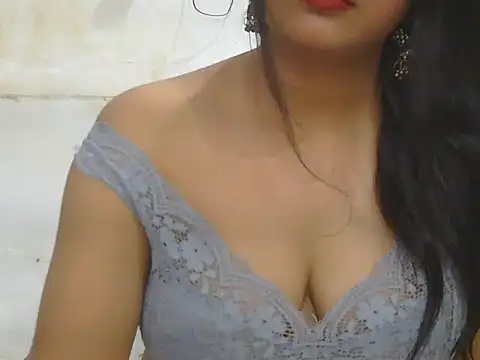Snapshot of POOJA_199 chatting on November 9, 6:55 am POOJA 199 online show from November 9, 6:55 am