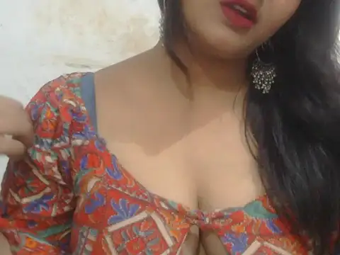 Snapshot of POOJA_199 chatting on June 16, 6:05 am POOJA 199 online show from June 16, 6:05 am