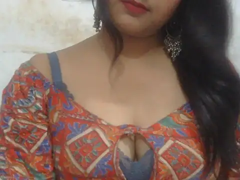 POOJA 199 online show from July 11, 8:17 am