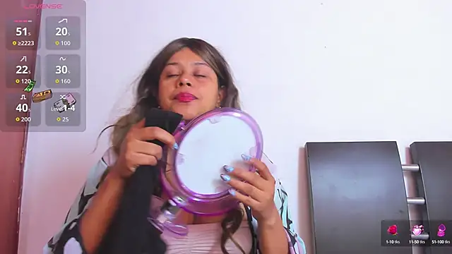 Snapshot of _Vale21_ chatting on September 13, 1:22 pm Vale21 online show from September 13, 1:22 pm