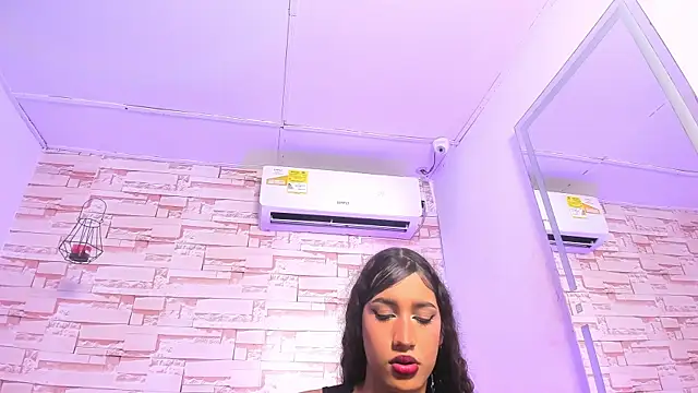 Snapshot of candice777 chatting on May 6, 1:38 pm candice777 online show from May 6, 1:38 pm