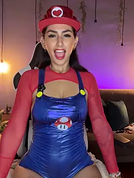 Snapshot of SOY_NOOA chatting on October 31, 11:11 am SOY NOOA online show from October 31, 11:11 am